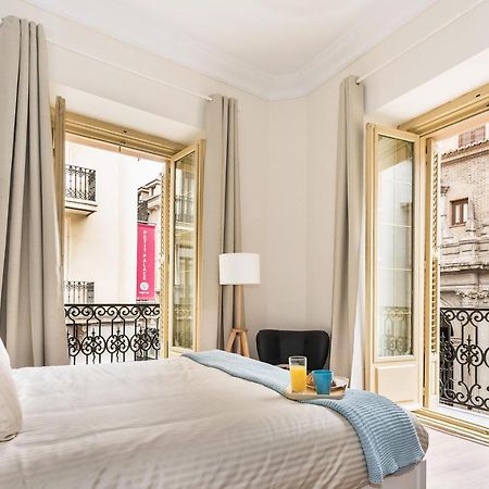 Puerta Del Sol Arrendamiento De Temporada Apartman Madrid Kültér fotó