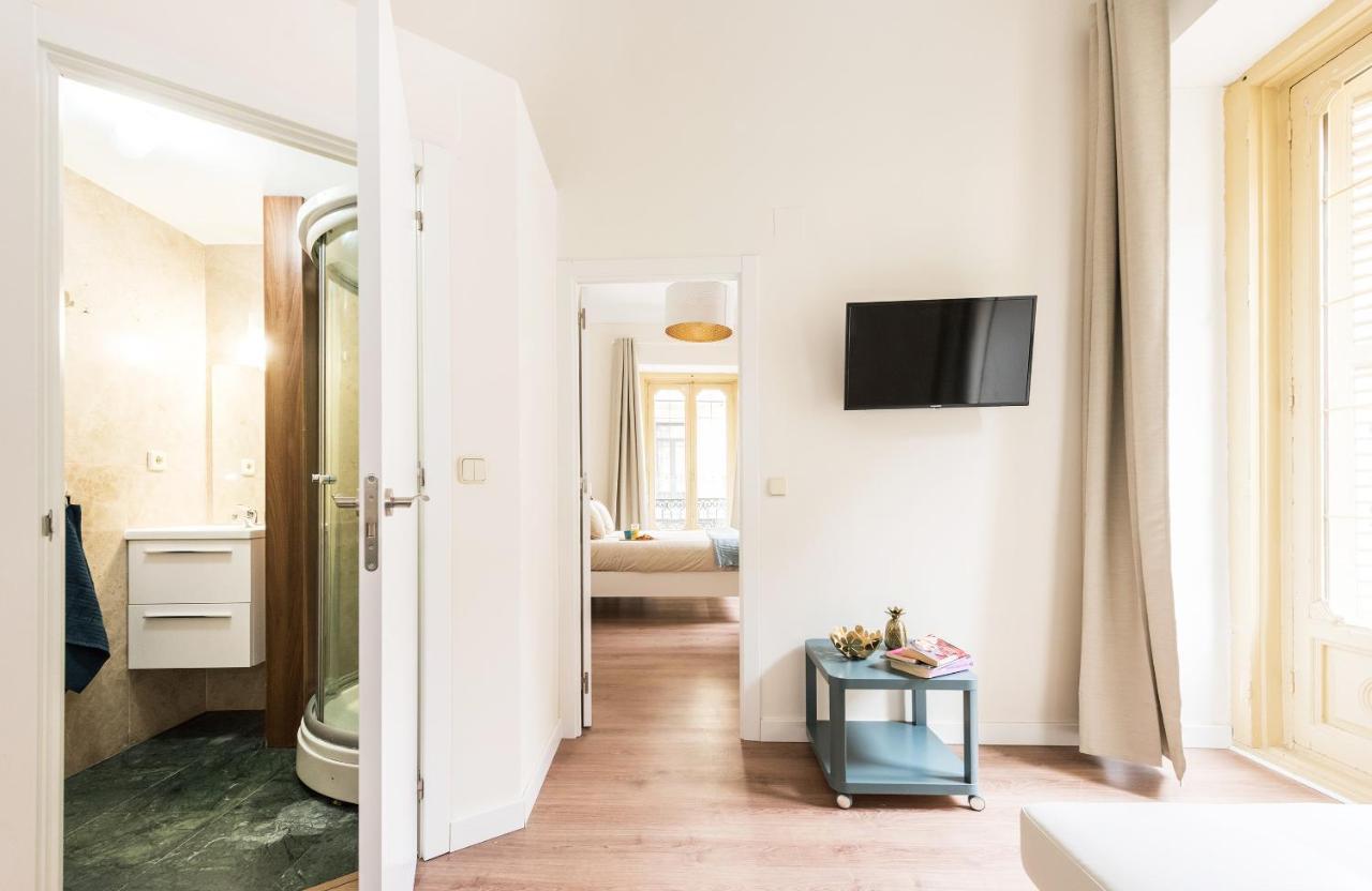 Puerta Del Sol Arrendamiento De Temporada Apartman Madrid Kültér fotó