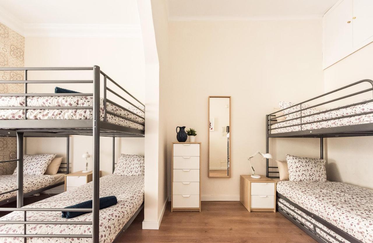 Puerta Del Sol Arrendamiento De Temporada Apartman Madrid Kültér fotó