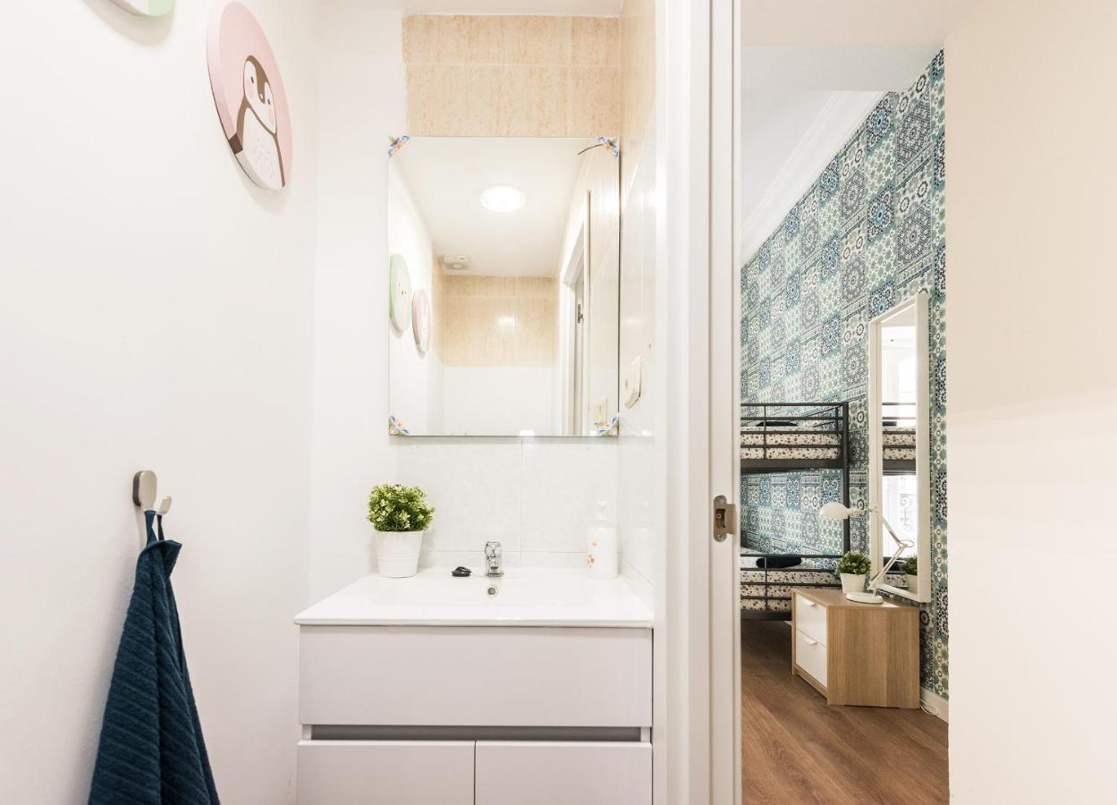 Puerta Del Sol Arrendamiento De Temporada Apartman Madrid Kültér fotó