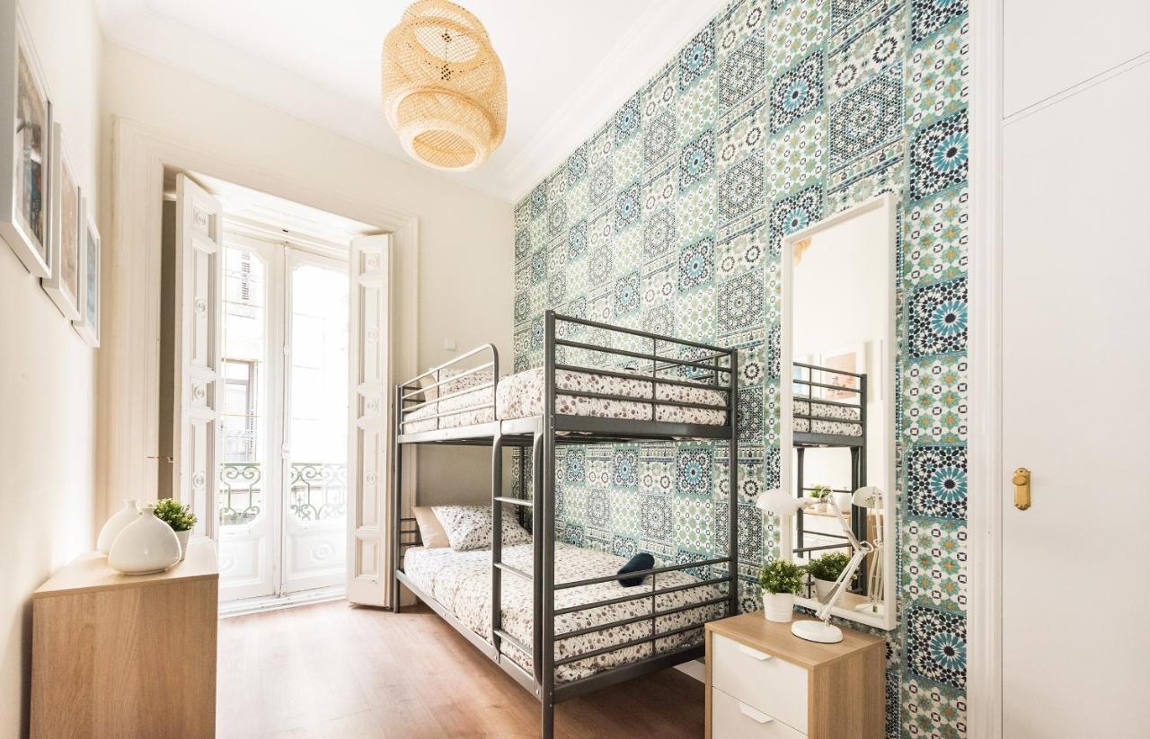 Puerta Del Sol Arrendamiento De Temporada Apartman Madrid Kültér fotó